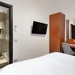 Principe Guesthouse Powered By Joyful Guesthouse